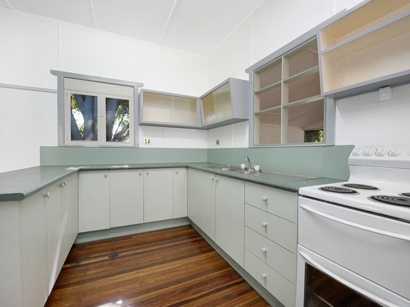 38 Gerald Avenue, Clontarf QLD 4019
