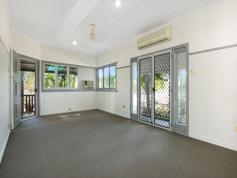 38 Gerald Avenue, Clontarf QLD 4019