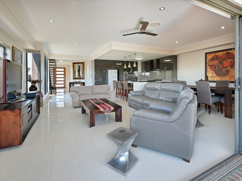 10 Rolland Parade, Warner QLD 4500