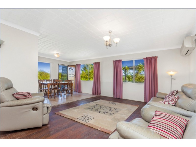 3 Bursaria Court, Everton Hills QLD 4053