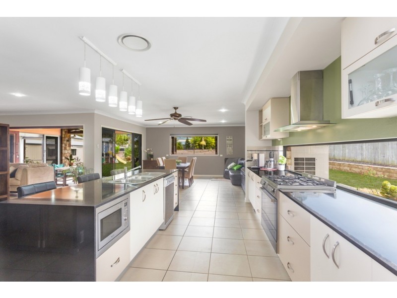 19-21 Barr Place, Ningi QLD 4511