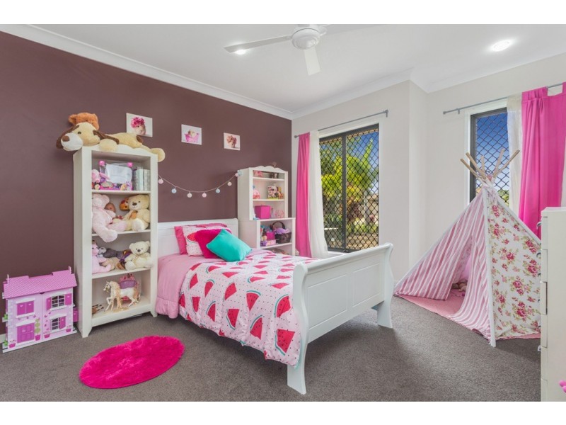 19-21 Barr Place, Ningi QLD 4511