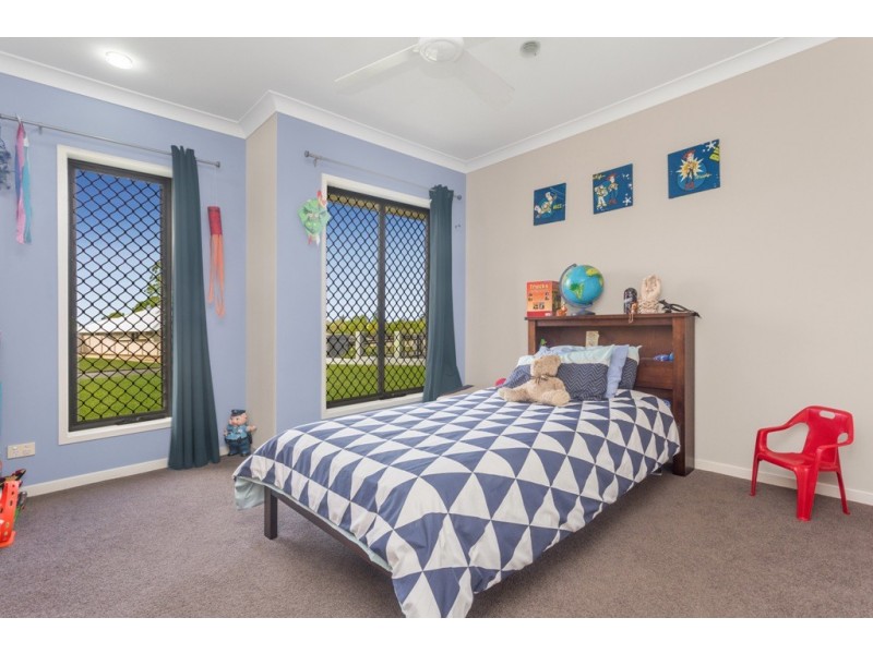 19-21 Barr Place, Ningi QLD 4511