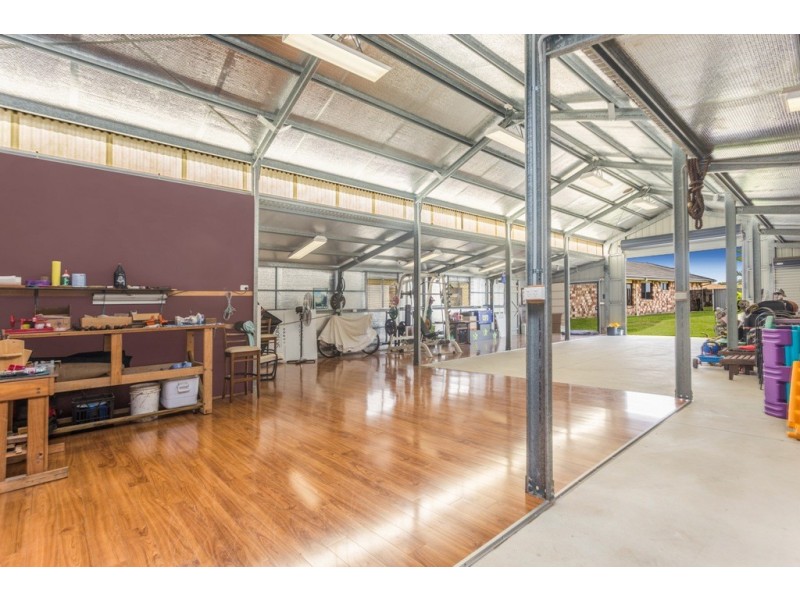 19-21 Barr Place, Ningi QLD 4511