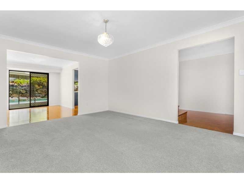 40 Van Dyke Crescent, Mcdowall QLD 4053