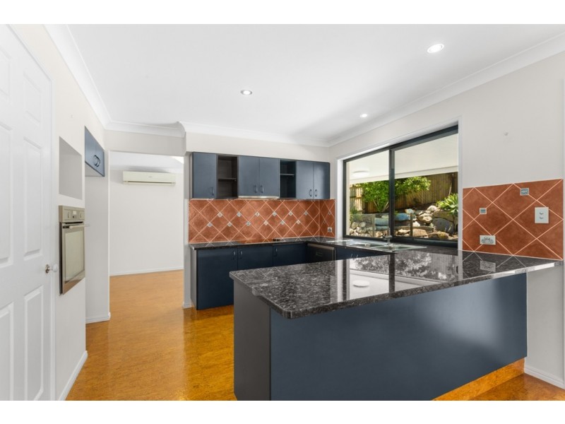 40 Van Dyke Crescent, Mcdowall QLD 4053