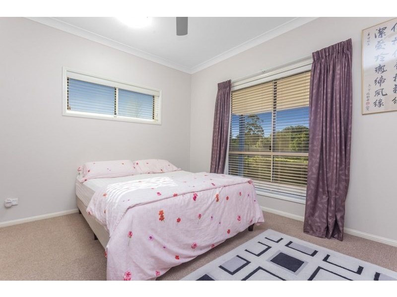 60 Ridley Road, Bridgeman Downs QLD 4035