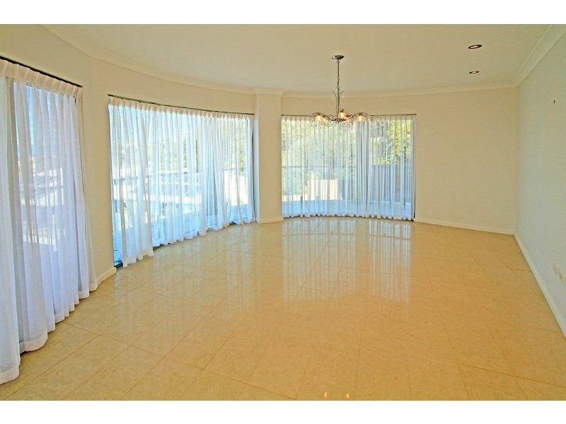 27 Island View Crescent, Barlows Hill QLD 4703