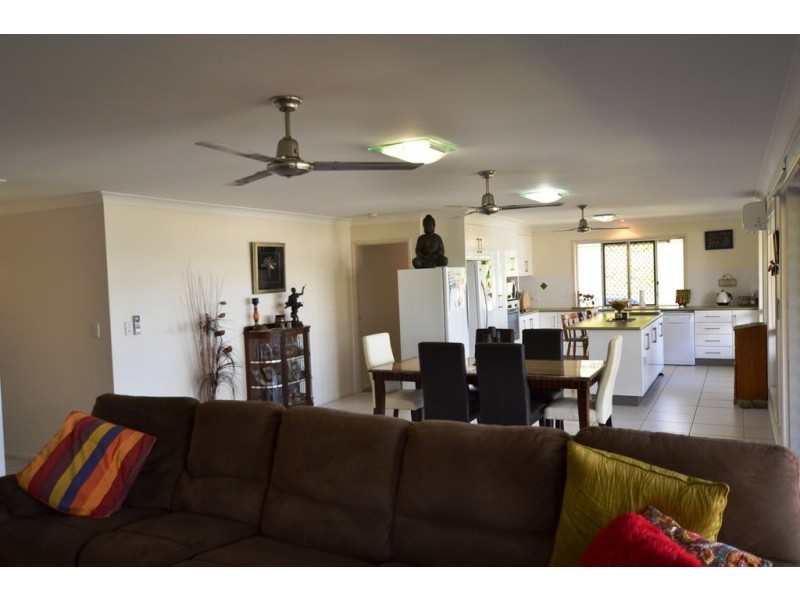 5 Doveshell Crescent, Zilzie QLD 4710