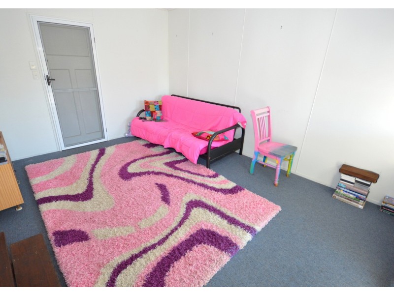 16 Davidson Street, Cooee Bay QLD 4703