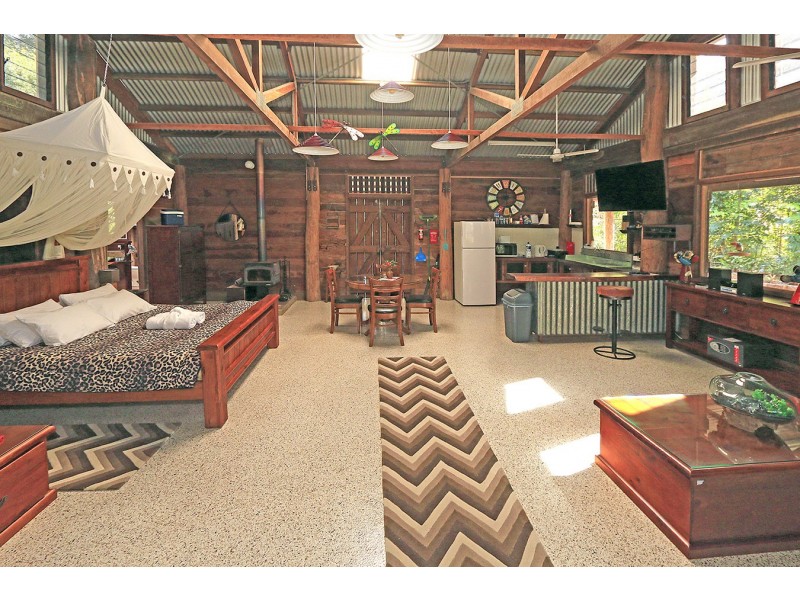 218 Yaxleys Road, Byfield QLD 4703