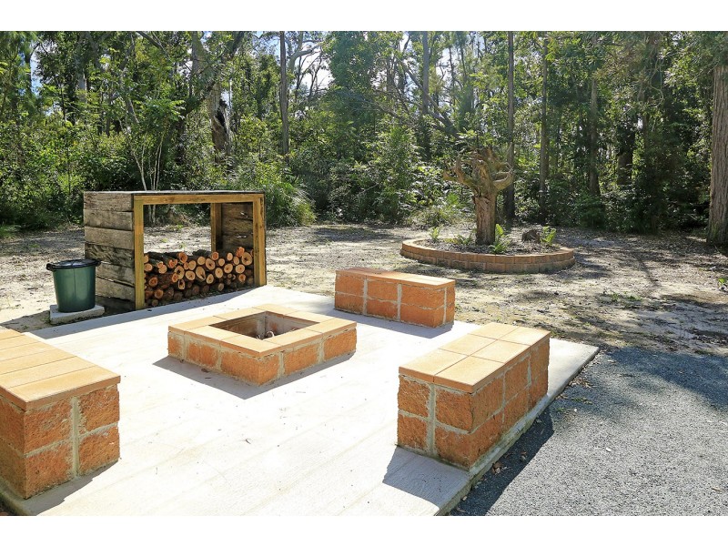 218 Yaxleys Road, Byfield QLD 4703