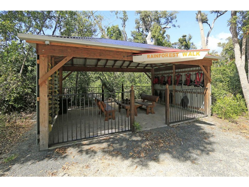 218 Yaxleys Road, Byfield QLD 4703