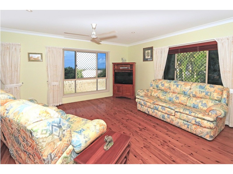 100 Pacific Heights Road, Pacific Heights QLD 4703