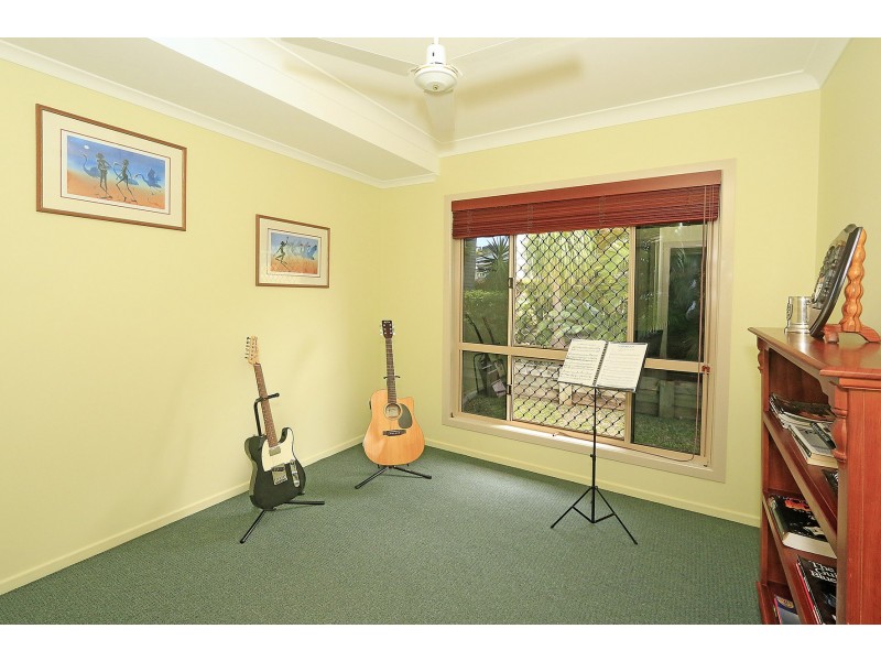 100 Pacific Heights Road, Pacific Heights QLD 4703