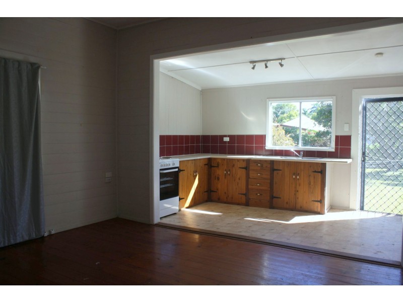7 Jeffries Street, Yeppoon QLD 4703