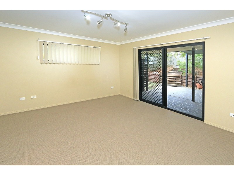 56 Robinson Street, Taranganba QLD 4703