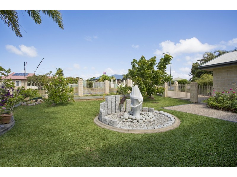 8 Kingfisher Drive, Yeppoon QLD 4703