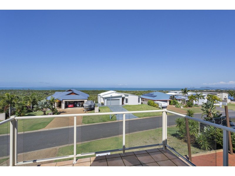 21 Miami Crescent, Pacific Heights QLD 4703