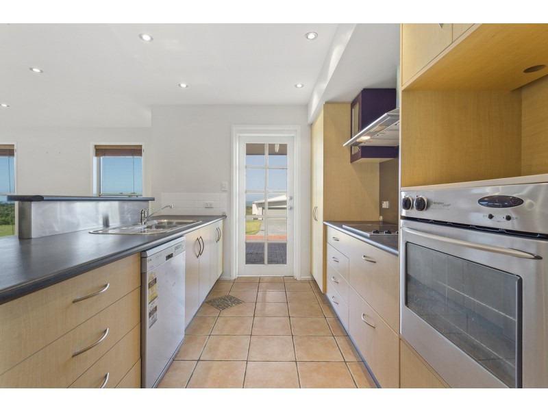 21 Miami Crescent, Pacific Heights QLD 4703