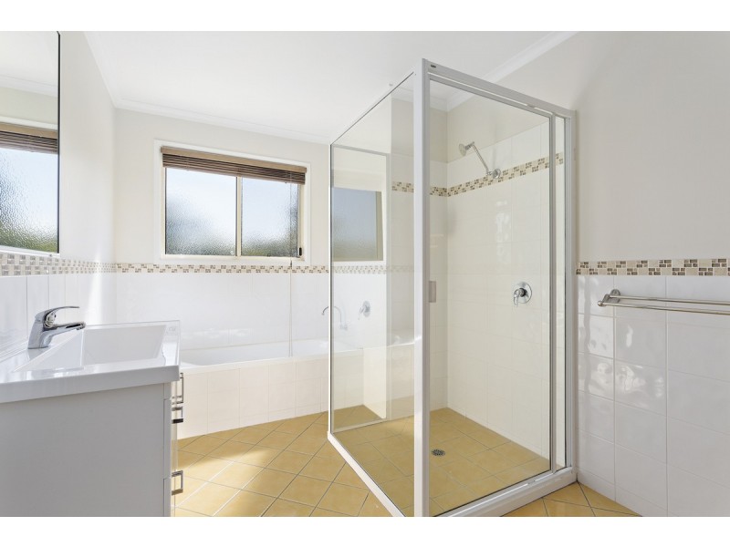 21 Miami Crescent, Pacific Heights QLD 4703