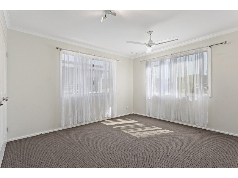 21 Miami Crescent, Pacific Heights QLD 4703