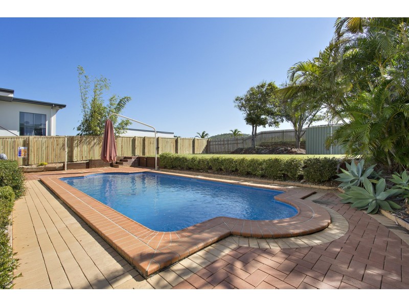 21 Miami Crescent, Pacific Heights QLD 4703