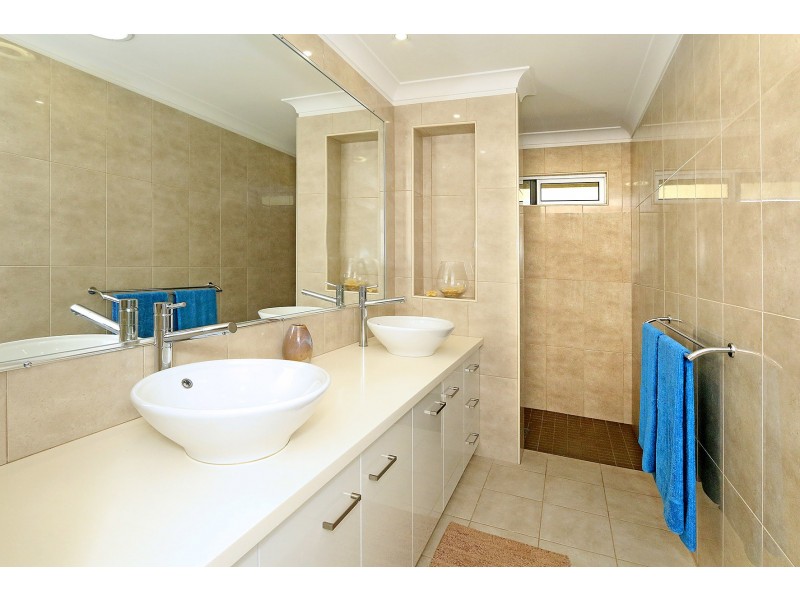 9 Hardy Street, Emu Park QLD 4710