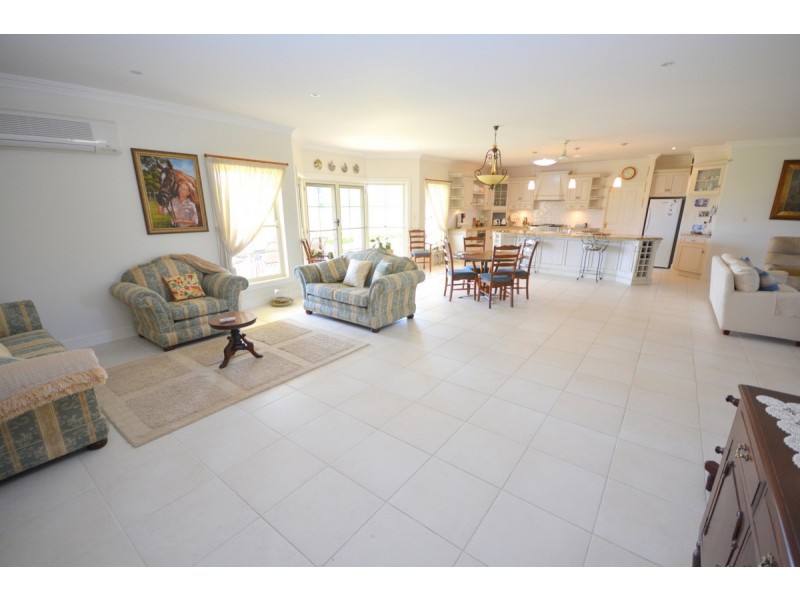 6 Millroy Drive, Barmaryee QLD 4703