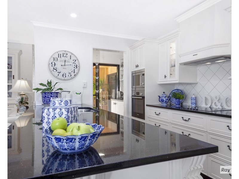 24 Banksia Place, Taranganba QLD 4703