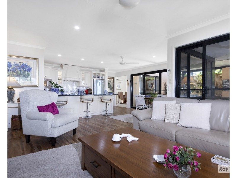 24 Banksia Place, Taranganba QLD 4703