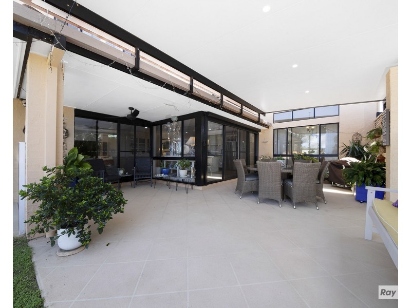 24 Banksia Place, Taranganba QLD 4703