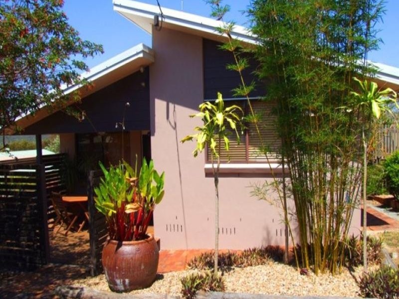 32 Shaw Avenue, Yeppoon QLD 4703
