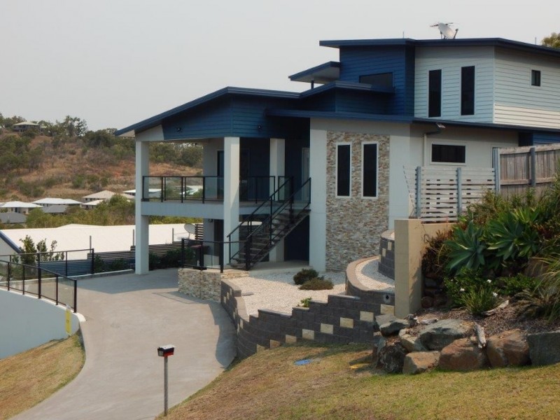 15 Discovery Crescent, Rosslyn QLD 4703