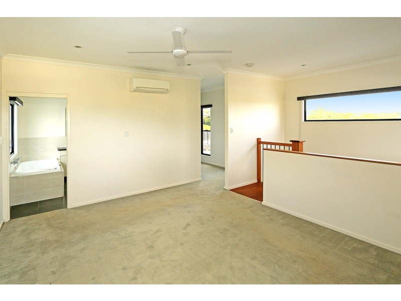 15 Discovery Crescent, Rosslyn QLD 4703