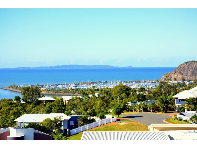 14 Buccaneer Avenue, Rosslyn QLD 4703