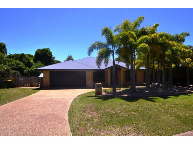 1 Letchford Court, Pacific Heights QLD 4703