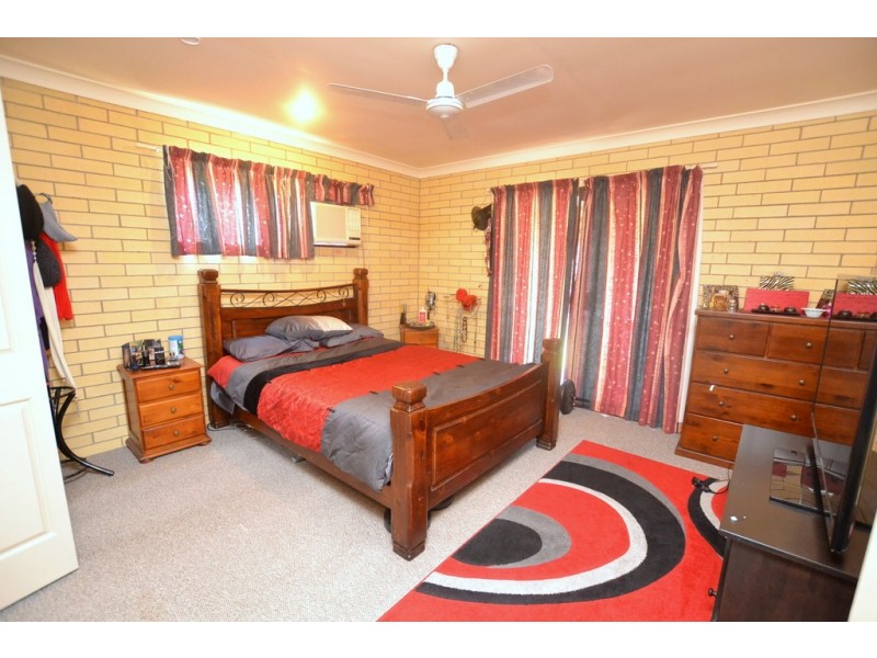 35 Poinciana, Taranganba QLD 4703