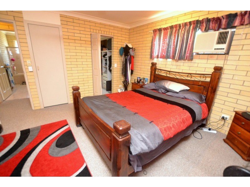 35 Poinciana, Taranganba QLD 4703