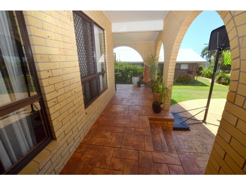 35 Poinciana, Taranganba QLD 4703