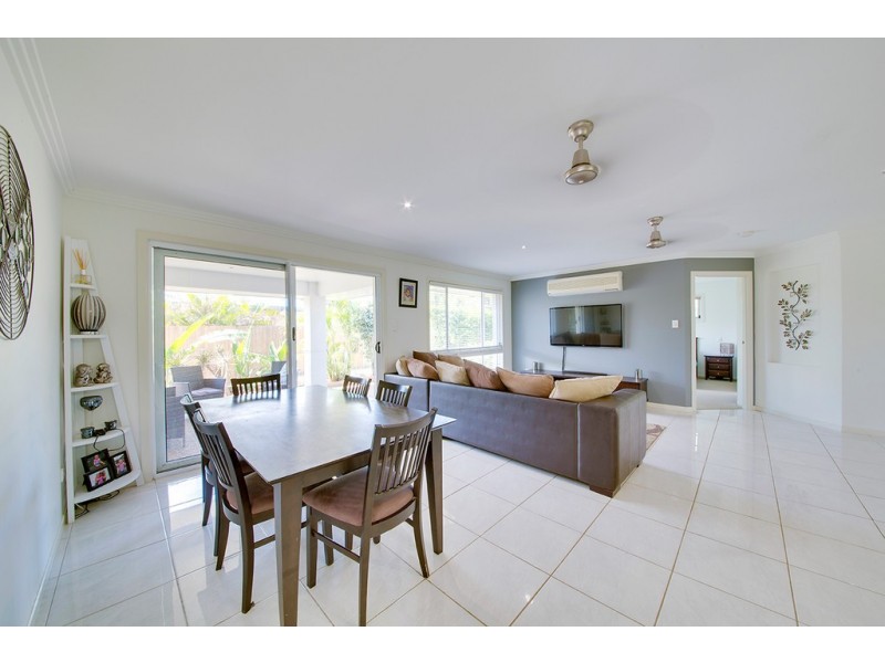11 Sandcastle Drive, Mulambin QLD 4703
