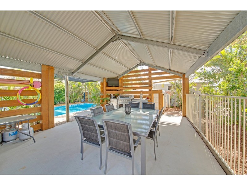11 Sandcastle Drive, Mulambin QLD 4703