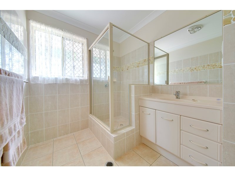 13 Coleman Crescent, Pacific Heights QLD 4703