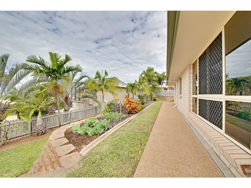 13 Coleman Crescent, Pacific Heights QLD 4703