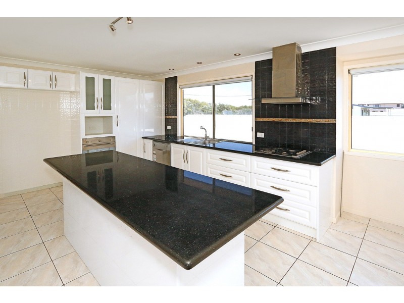 3 Mirrawena Avenue, Bangalee QLD 4703