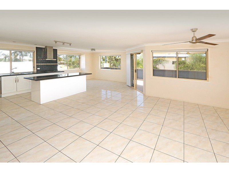 3 Mirrawena Avenue, Bangalee QLD 4703