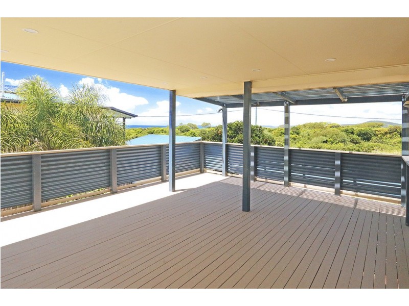 3 Mirrawena Avenue, Bangalee QLD 4703