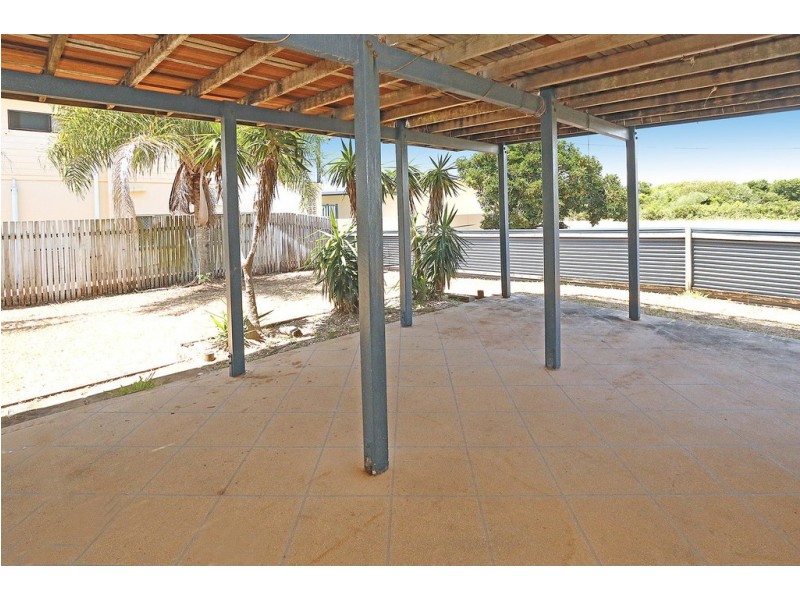 3 Mirrawena Avenue, Bangalee QLD 4703