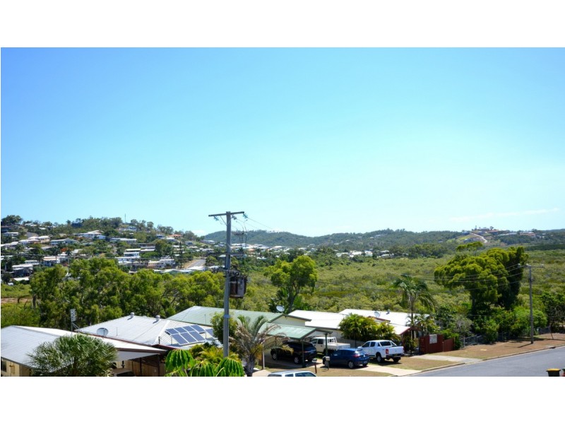 35 Poplar Street, Cooee Bay QLD 4703