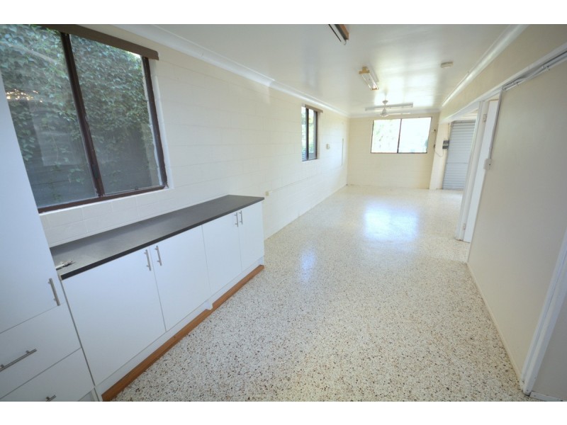 35 Poplar Street, Cooee Bay QLD 4703